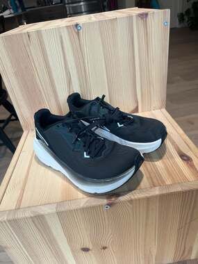 Altra FWD VIA Women's Road Running Shoes Black White Size 7.5